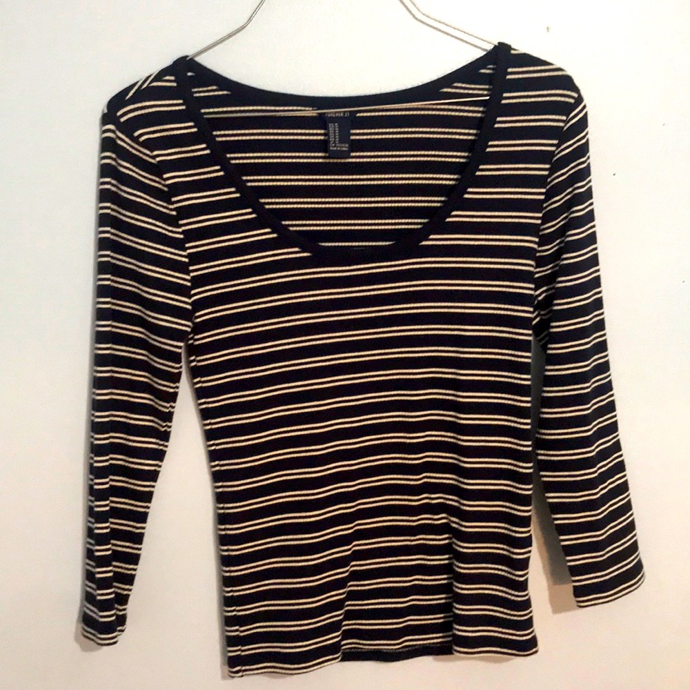 FOREVER21 Top